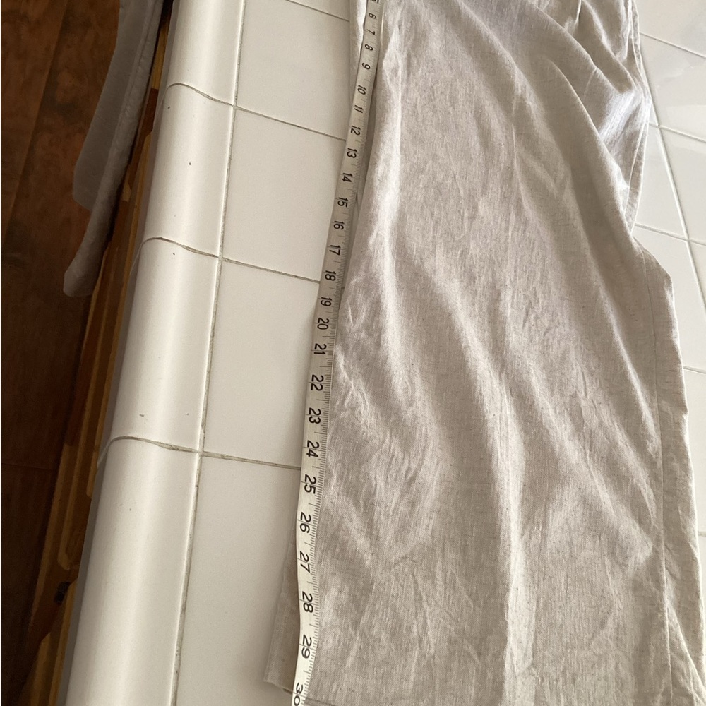 Banana Republic Linen-Blend Wide-Leg Pleated Pants - Picture 9 of 14